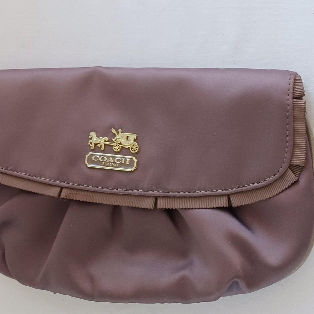 Coach Amanda Satin Wristlet/Clutch Bag 43402 - Picture 4 of 9